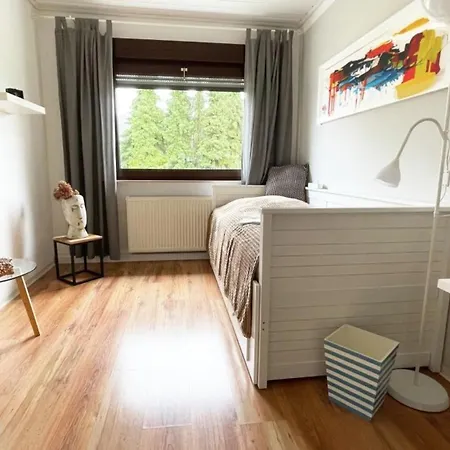 Naturferienhaus An Der Burg Fuer Bis Zu 8 Personen Nyaraló Gross Rosenburg